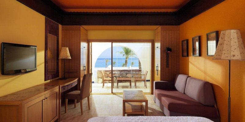 room_571568c7-c06d-4168-bea1-34cf476d5f73