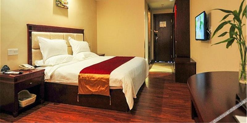 room_a4e71dd7-6c12-424b-9ddc-897a3d345d3a.jpg