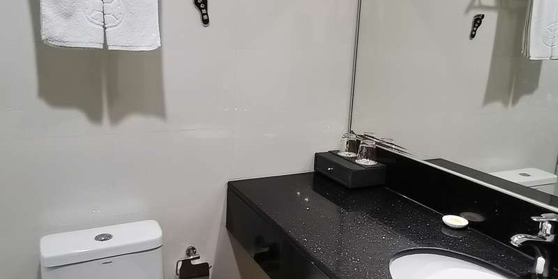 room_fa6cf2e1-dfad-46a8-a93a-c435d1cbd714.jpg