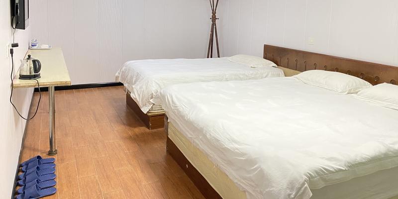 room_b9478e40-7316-4f52-a223-f11954da8c91.jpg