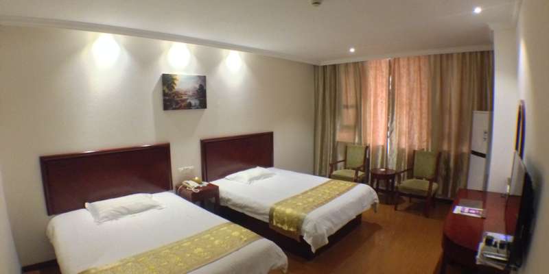 room_6a52ed6c-8b2b-41cd-b72e-ce686d610973.jpg