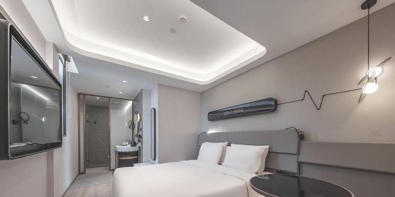 room_55f80d42-2931-4df5-bb23-19b18eb401c7.jpg
