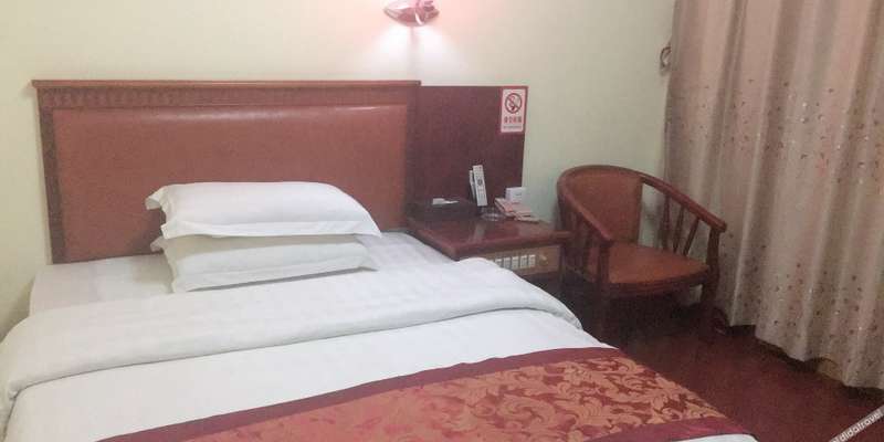 room_9ae2ae7e-0b00-4e8b-a60b-27af146d6a7a.jpg