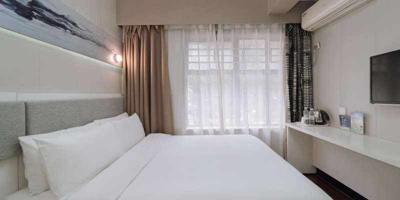 room_0104ea29-c5cd-4129-ae4e-8378416aeeb8.jpg