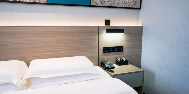 room_f54fd78d-c9d6-45c9-9795-25b56ed3d52b.jpg