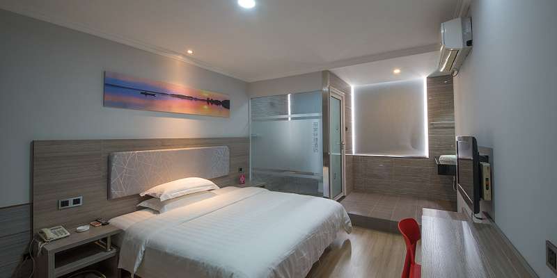 room_9e20c8ab-5827-4719-b580-882f0b8ab2a4.jpg