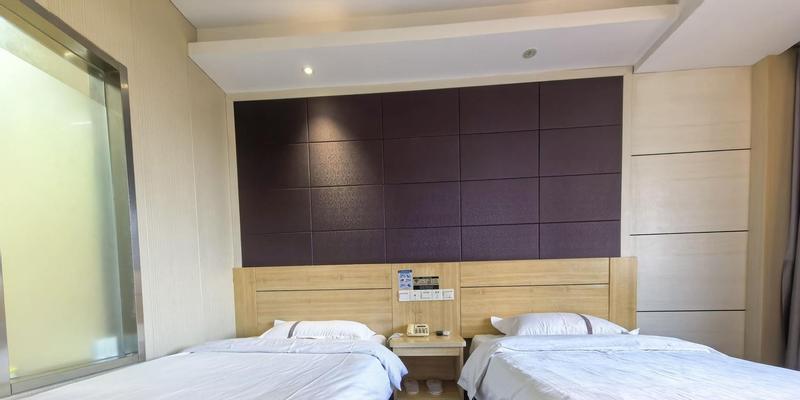room_6cb31b61-575c-4aa6-b8ca-175548944db8.jpg