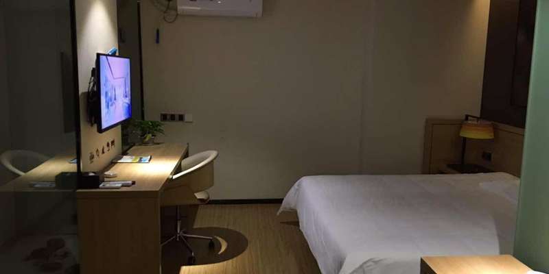 room_cbc5e952-dcdf-4167-8808-d1ff6719bfb5.jpg