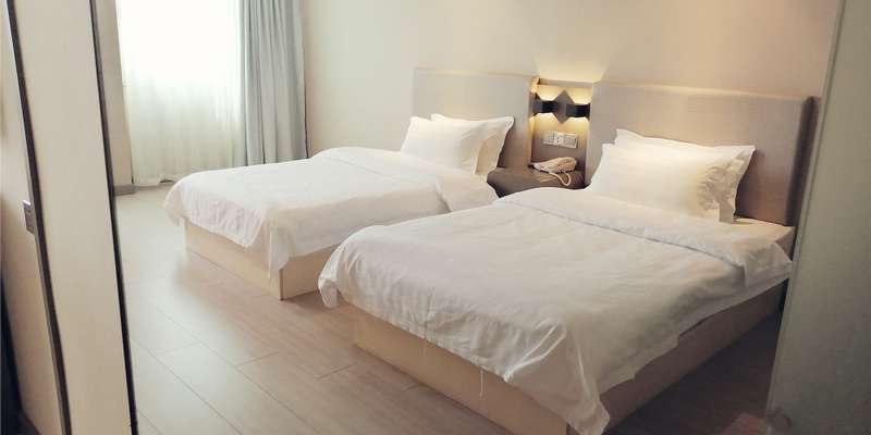 room_a2ff0c08-f533-4d3f-95c9-b1c4c47811b0.jpg