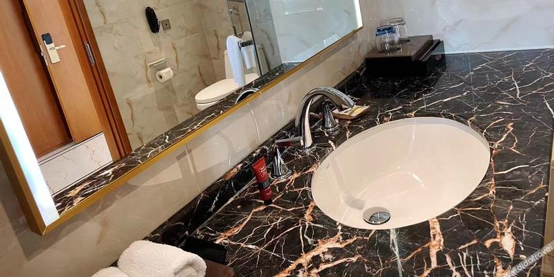 room_eda5e729-4608-4e79-ab99-d2f535c7d5db.jpg