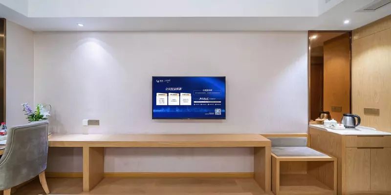 room_e15a322b-e5a2-4f47-bc79-e52e98a3f6dd.jpg