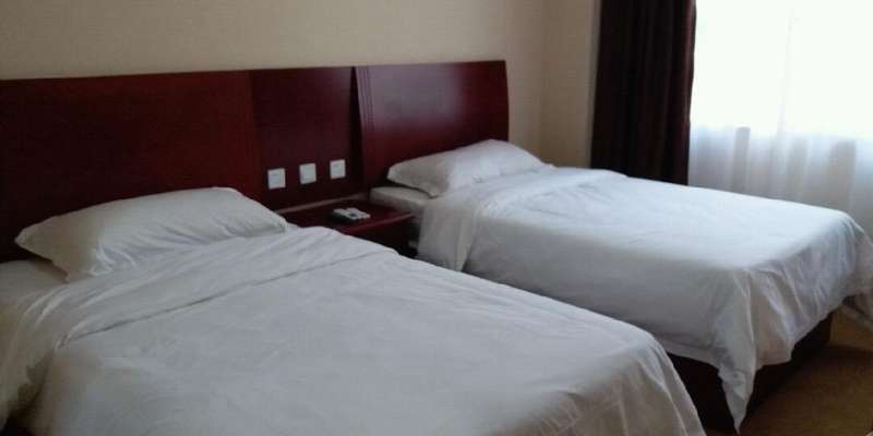room_3473c733-192b-461c-9845-ecce25245b3e.jpg