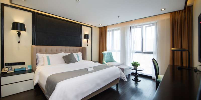 room_cd345bc9-5c7a-4250-8d38-430313c9e95e.jpg