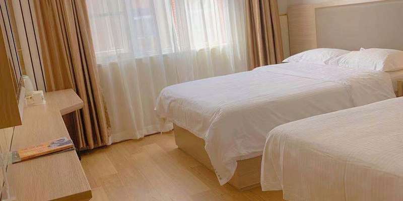 room_105c2452-e482-41e2-b3e5-913c9958c551.jpg