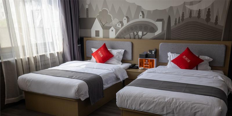 room_bb6961a4-20c7-44b2-8833-fc490b391e25.jpg