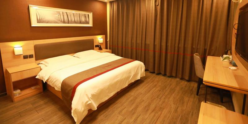 room_9ffa60a3-34a0-424a-ab78-8df4b83b9eac.jpg
