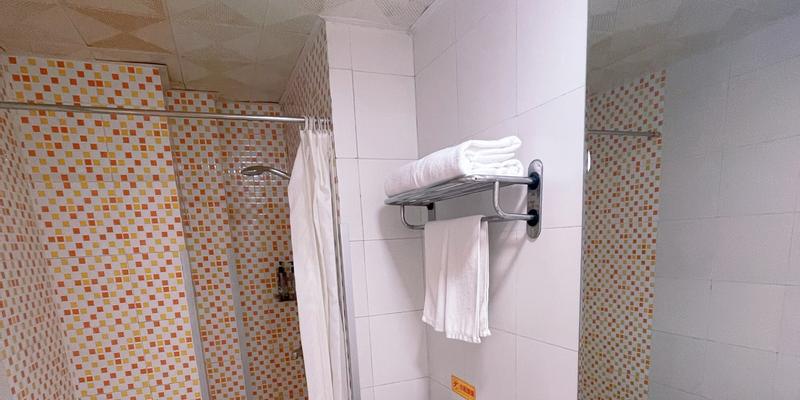 room_c3f1d667-e772-464b-af6e-a37174fc4d3c.jpg