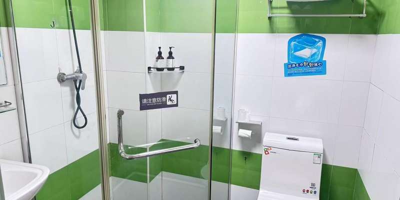 room_e0a75275-cba8-445e-9015-85aaf150822b.jpg