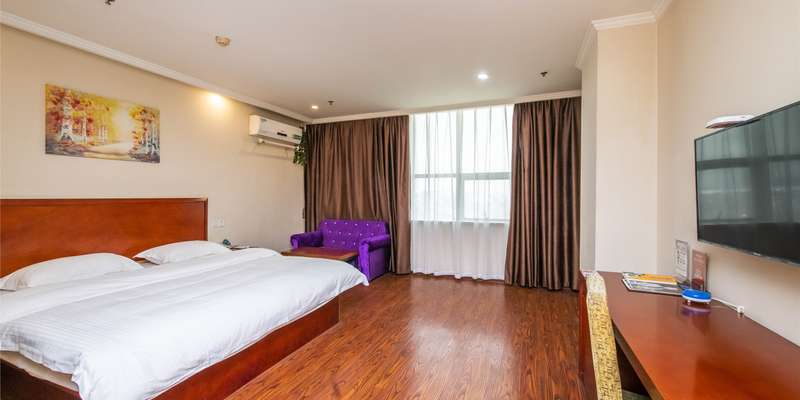 room_d64b3ca0-3f9e-4989-ac77-d35f761145f7.jpg