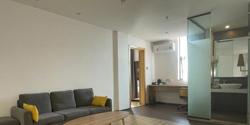room_6120e882-aecf-4f86-975f-d4f29d2f4da5.jpg