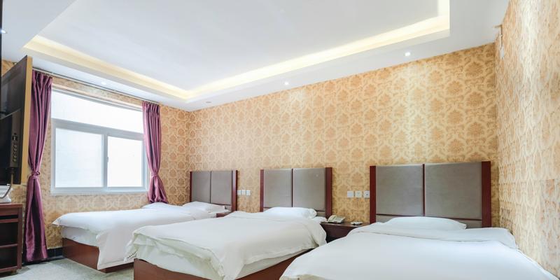 room_bfb0ccbe-76ab-4d43-95fa-96fd1a836cbd.jpg
