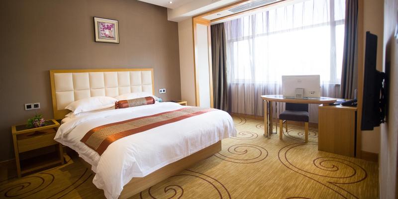 room_85aaf6a2-2a4b-46d2-b655-f99e34f417e2.jpg