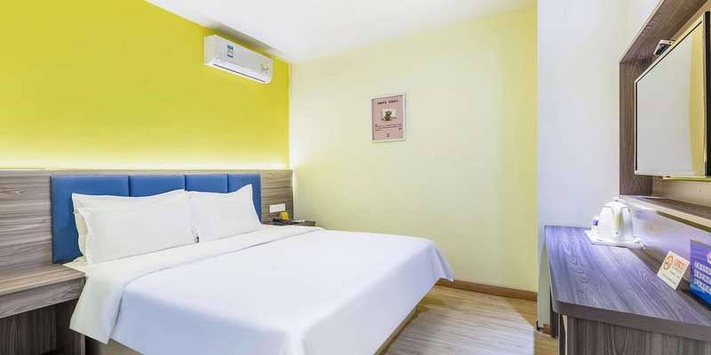room_fe103967-0c51-48f3-95a7-381df40dc8e6.jpg