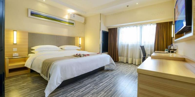 room_59b5fc9f-e0f5-4794-ad09-10c947afd69f.jpg