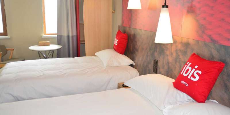 room_ccc33b09-8ce7-4ab7-aad1-61e39e3590b8.jpg