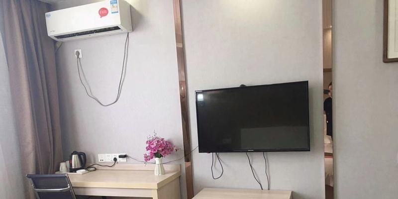 room_b463965e-5a5e-4256-8e14-19e006e9a4ac.jpg