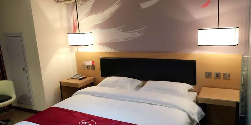 room_bbab8c04-966b-4ccb-8e7e-e7305b3e6df3.jpg