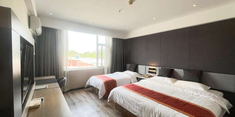 room_17d186de-d519-401e-ae94-96d37954f612.jpg
