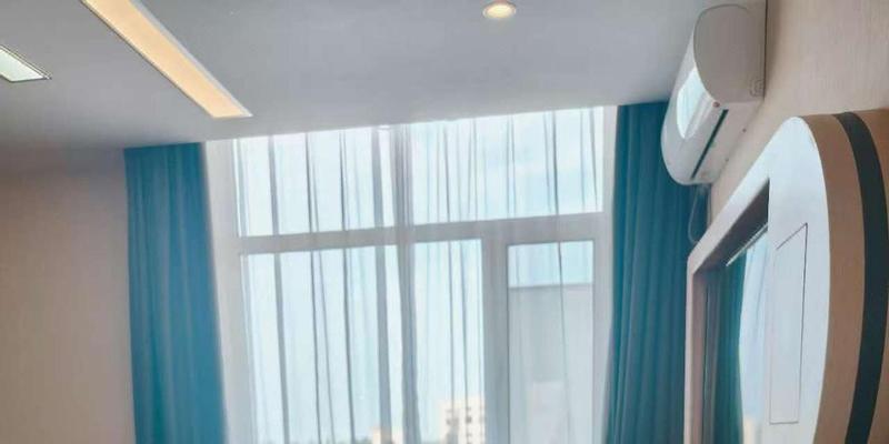 room_2b3173fe-b2da-419b-bdf8-9a1caf55c3e4.jpg