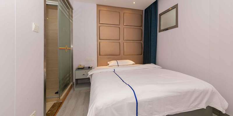 room_37f684b5-cc6a-429d-85c0-e73951672986.jpg