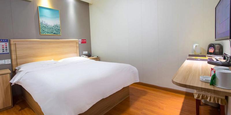 room_7a097439-5af2-4ca4-8d46-e2603c22201a.jpg