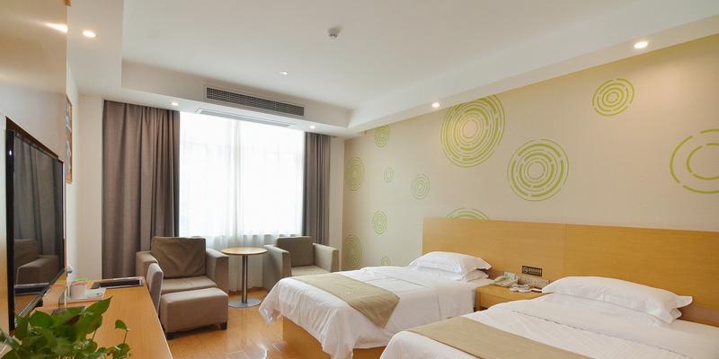 room_003ade85-4a1f-4021-8d22-c09d8a82e859.jpg