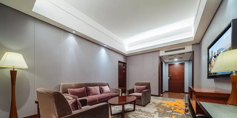 room_13f28239-1ccc-4685-8a63-a4b0c07b4f37.jpg