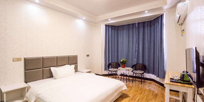 room_7640db88-b0df-4cd4-80a4-4329734d3af8.jpg