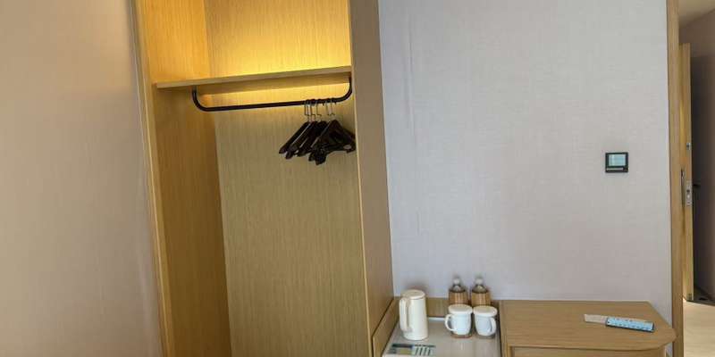 room_b613bcf2-f9e6-4e1c-b9ce-9455f8e10548.jpg