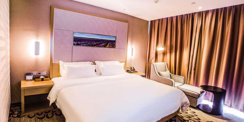 room_e225827f-c8f4-49ed-9dc2-9d8ce7775d53.jpg