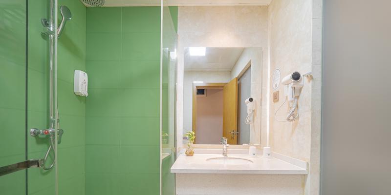 room_e96fae64-d543-414e-a647-76bf4a4558e2.jpg