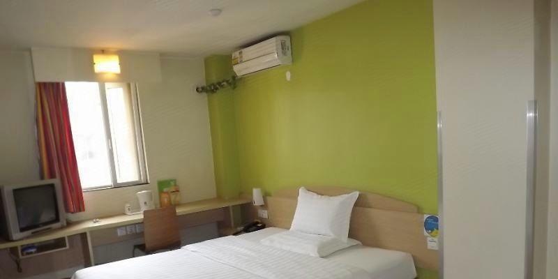 room_5a4e4480-f37b-4833-a7a8-14ea7d9c6796.jpg