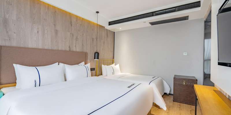 room_b4efe718-7cc1-4db1-8a59-8a1aa28e7622.jpg