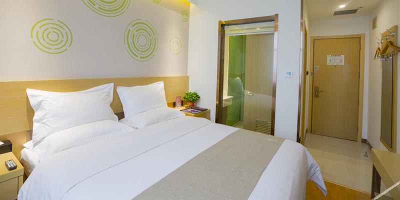 room_978a3c5d-94d4-40dc-ab26-de65ed7dfb6b.jpg