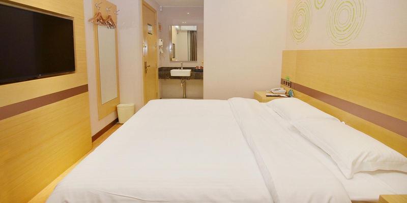 room_52e13e8b-6a30-4fc4-9270-b8b21ffb6830.jpg