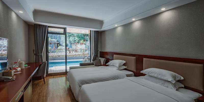 room_d812d730-c7d3-4cee-9ca8-30fa64c7d8c6.jpg