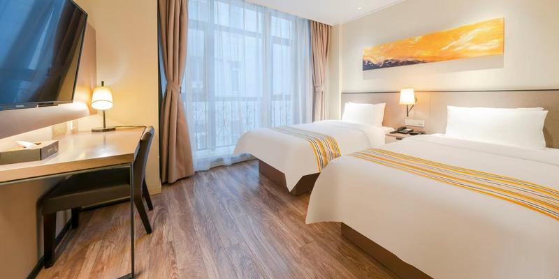 room_15c3103d-e681-434e-91e6-e6c01ee1dd7e.jpg