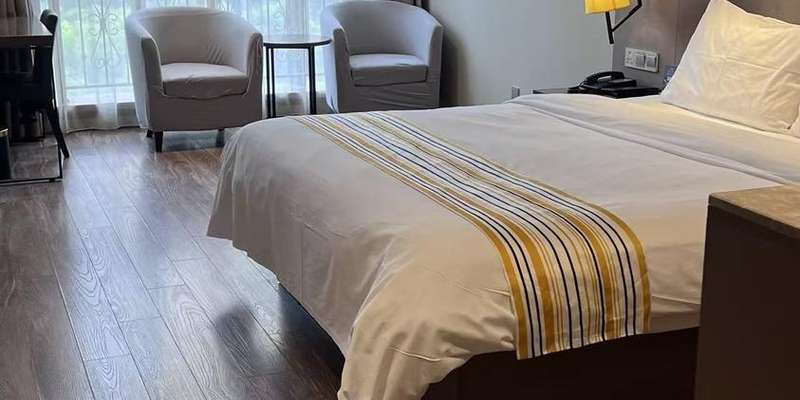 room_ef366863-d71a-4981-b1fe-b3edb46d30c3.jpg