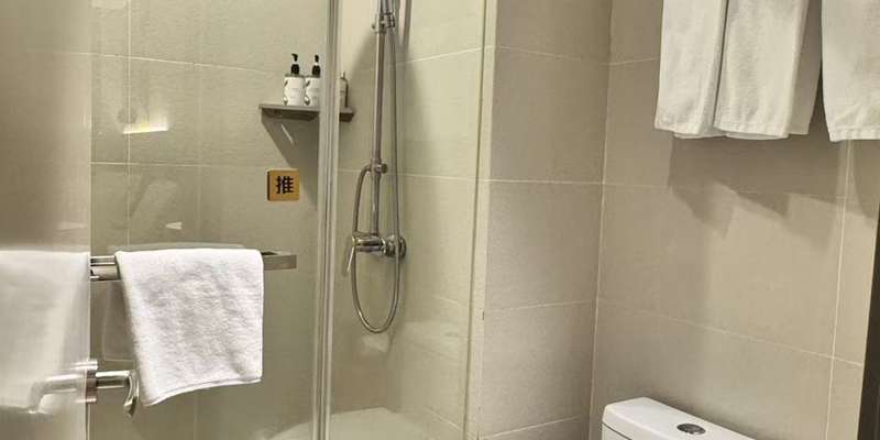 room_3f9f1242-30de-4101-8d20-d75a66d68c2a.jpg