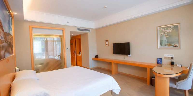 room_4f9e0ad9-608d-4942-9b62-0ea571c20c60.jpg